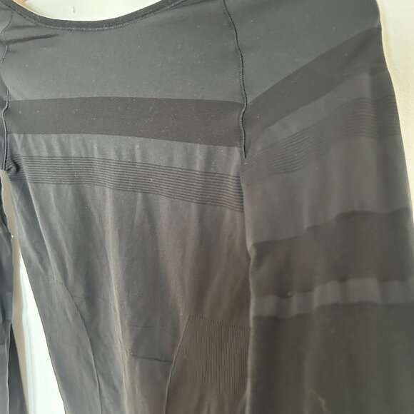 Lululemon Gleam and Glow Bodysuit Black Size 8 - Picture 9 of 10